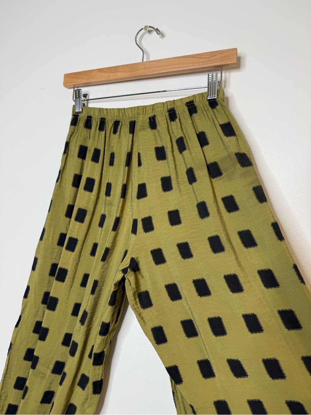 Cut Loose Cropped Pants with Darks Barrel Balloon Leg Geometrical Print green xs - Picture 5 of 11